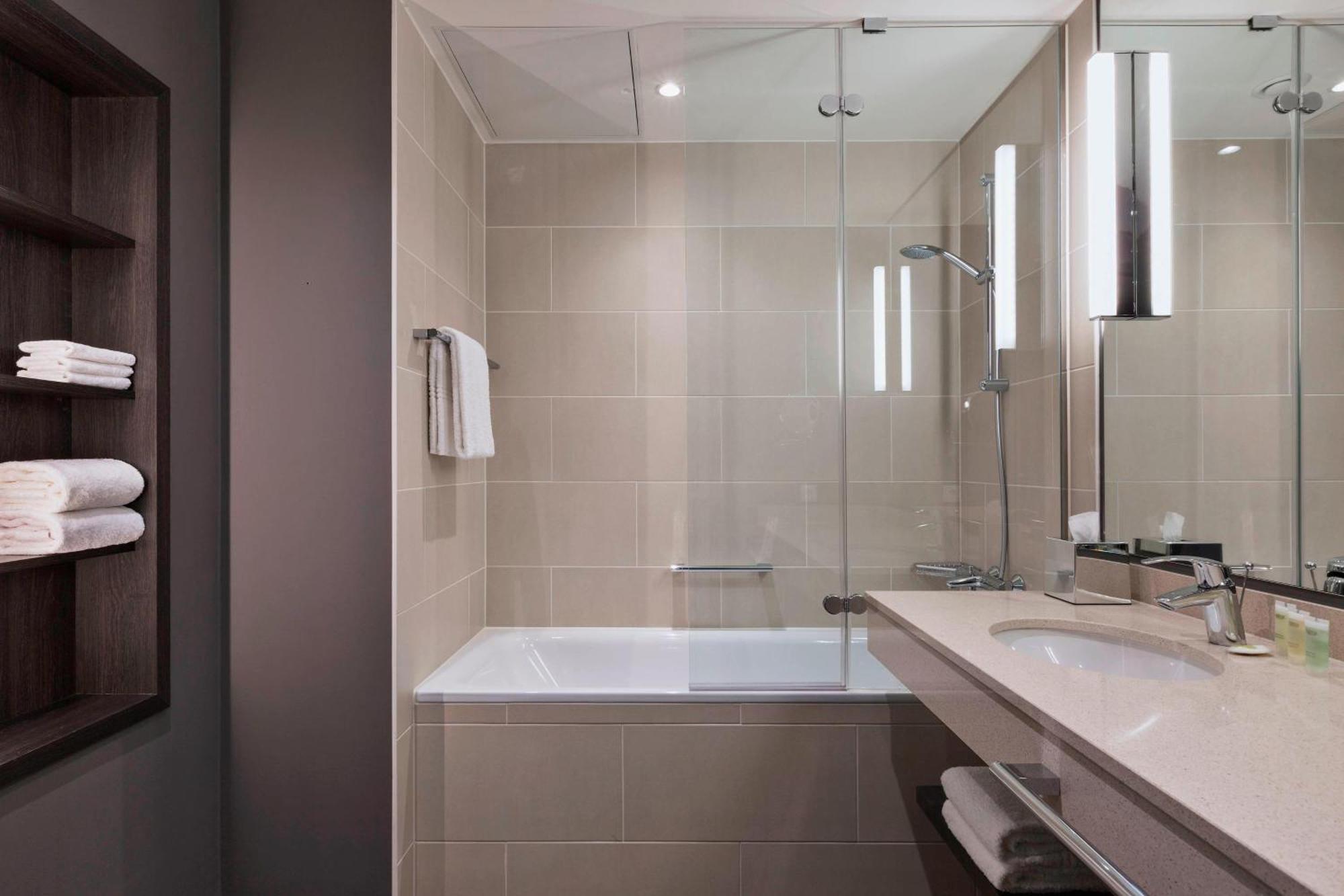 Residence Inn By Marriott Frankfurt City Center Франкфурт на Майн Екстериор снимка