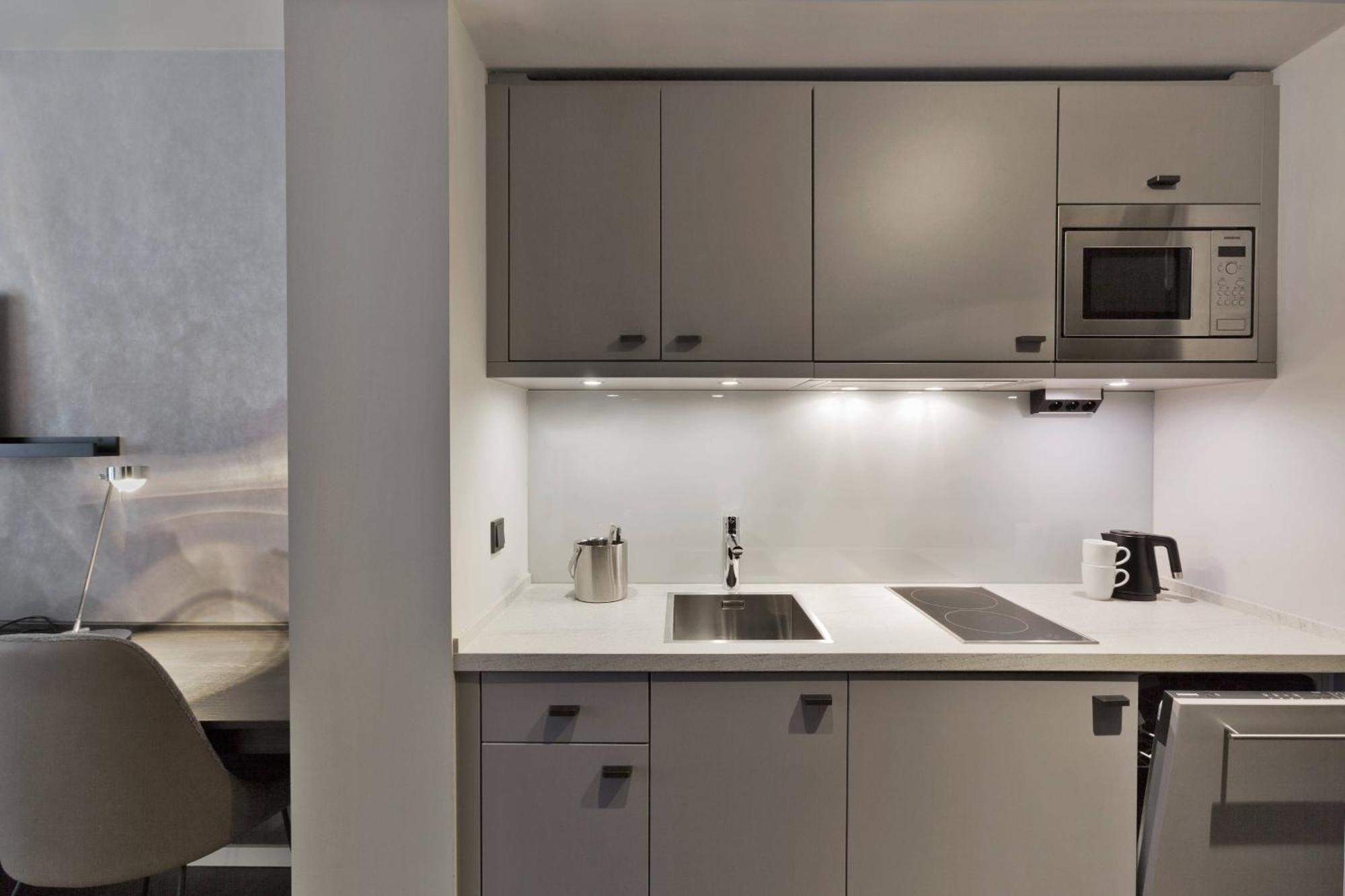 Residence Inn By Marriott Frankfurt City Center Франкфурт на Майн Екстериор снимка