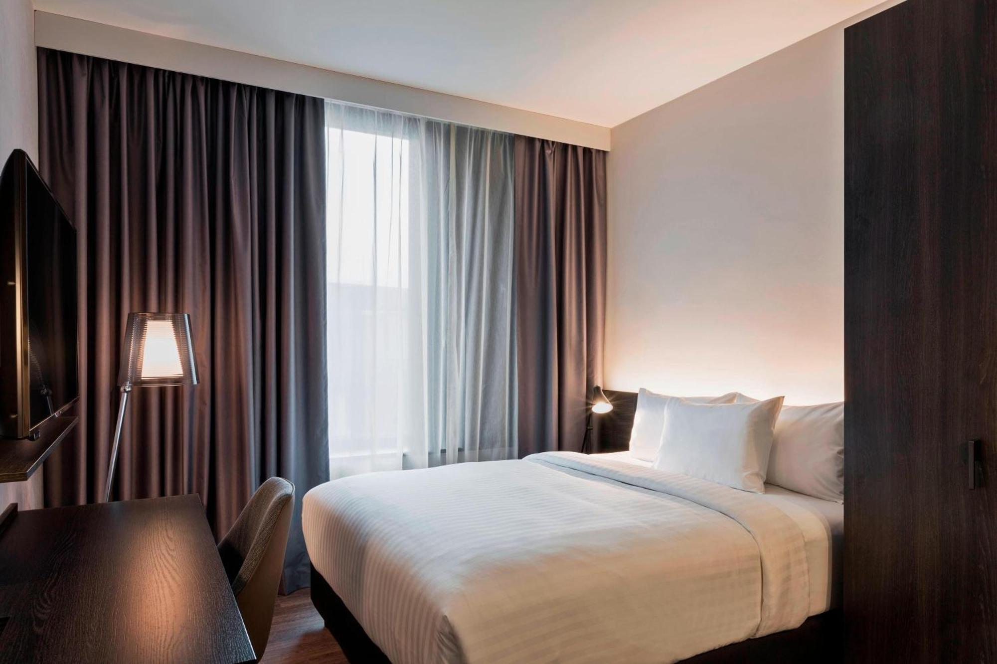 Residence Inn By Marriott Frankfurt City Center Франкфурт на Майн Екстериор снимка