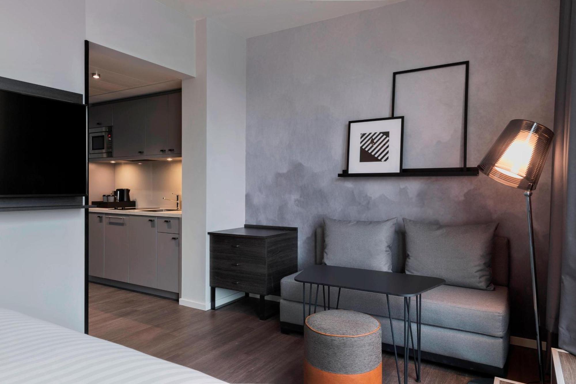 Residence Inn By Marriott Frankfurt City Center Франкфурт на Майн Екстериор снимка