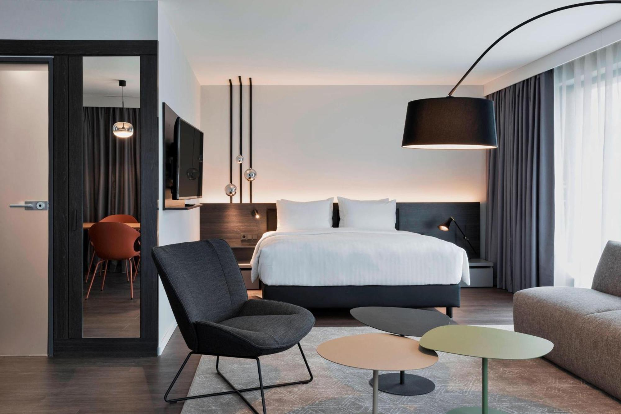 Residence Inn By Marriott Frankfurt City Center Франкфурт на Майн Екстериор снимка