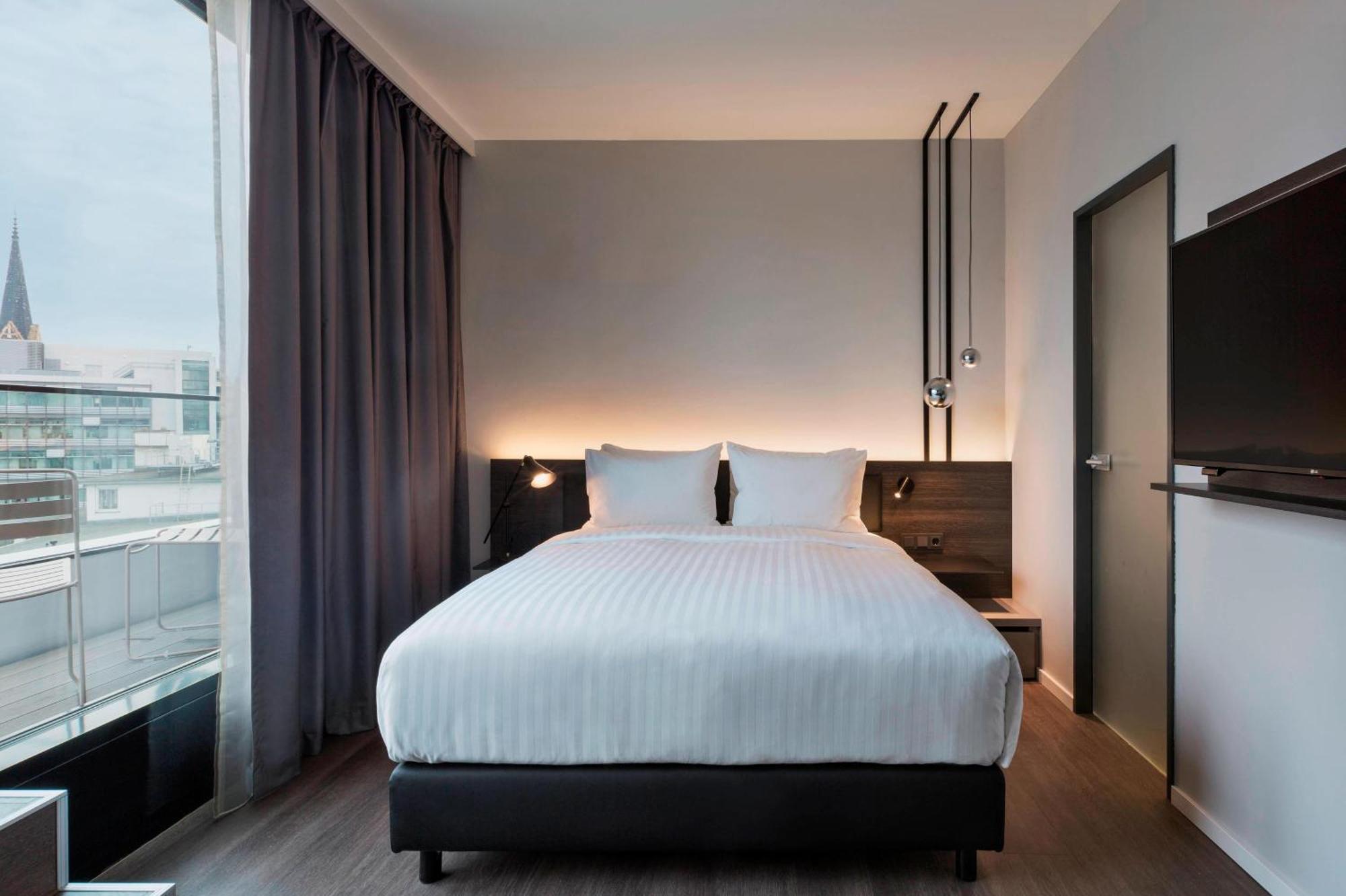 Residence Inn By Marriott Frankfurt City Center Франкфурт на Майн Екстериор снимка