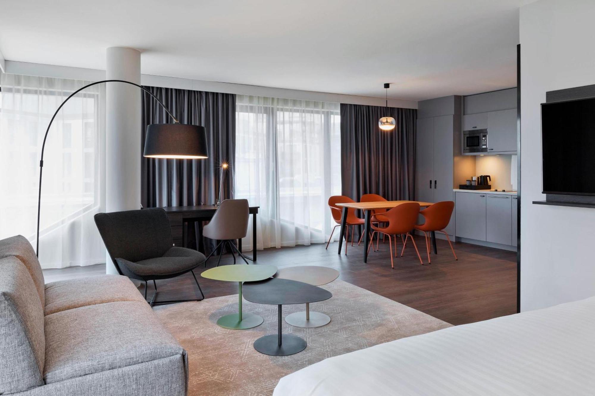 Residence Inn By Marriott Frankfurt City Center Франкфурт на Майн Екстериор снимка